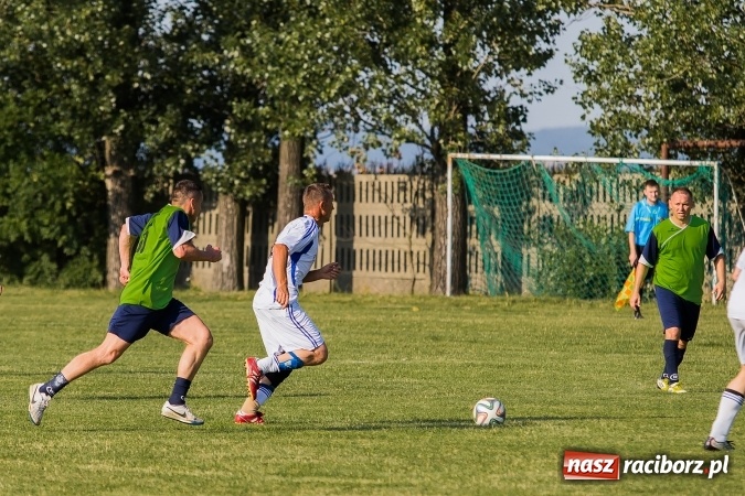 Zdjęcie w galerii na portalu naszraciborz.pl: Turniej oldbojów w Owsiszczach: Krzyżanowice z Pucharem Wójta wiadomości z regionu