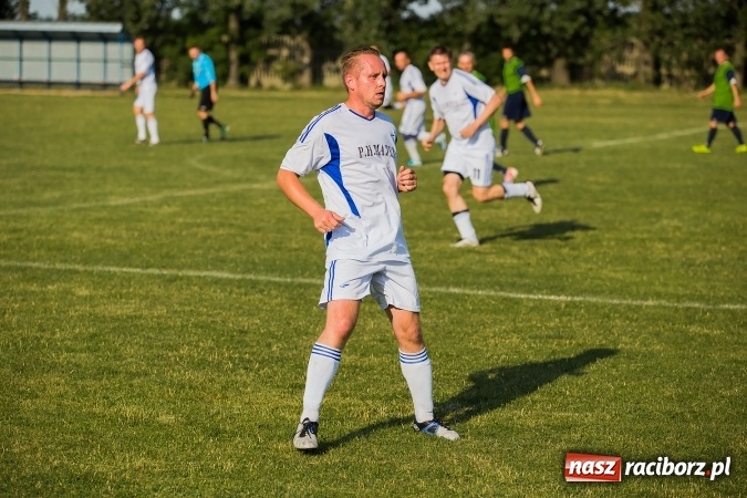 Zdjęcie w galerii na portalu naszraciborz.pl: Turniej oldbojów w Owsiszczach: Krzyżanowice z Pucharem Wójta wiadomości z regionu