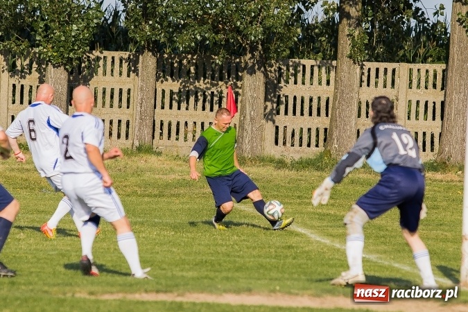 Zdjęcie w galerii na portalu naszraciborz.pl: Turniej oldbojów w Owsiszczach: Krzyżanowice z Pucharem Wójta wiadomości z regionu