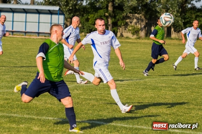 Zdjęcie w galerii na portalu naszraciborz.pl: Turniej oldbojów w Owsiszczach: Krzyżanowice z Pucharem Wójta wiadomości z regionu