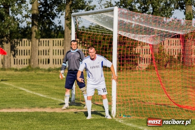 Zdjęcie w galerii na portalu naszraciborz.pl: Turniej oldbojów w Owsiszczach: Krzyżanowice z Pucharem Wójta wiadomości z regionu