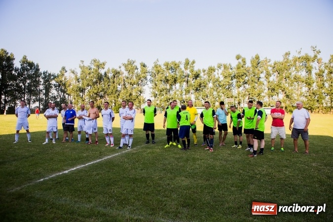 Zdjęcie w galerii na portalu naszraciborz.pl: Turniej oldbojów w Owsiszczach: Krzyżanowice z Pucharem Wójta wiadomości z regionu