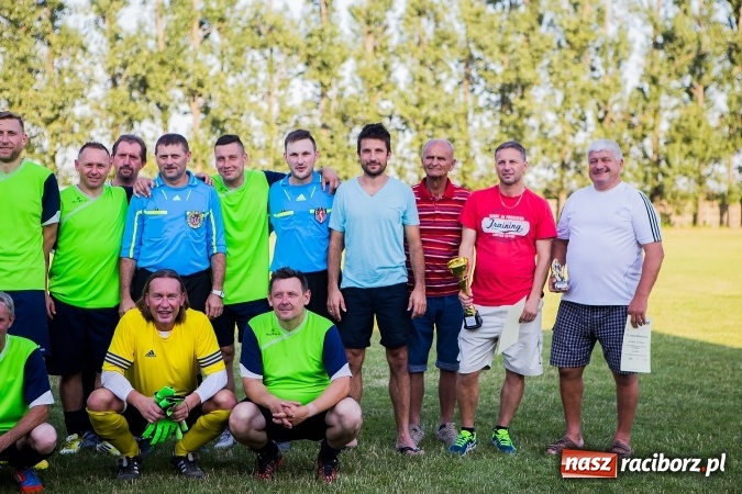 Zdjęcie w galerii na portalu naszraciborz.pl: Turniej oldbojów w Owsiszczach: Krzyżanowice z Pucharem Wójta wiadomości z regionu