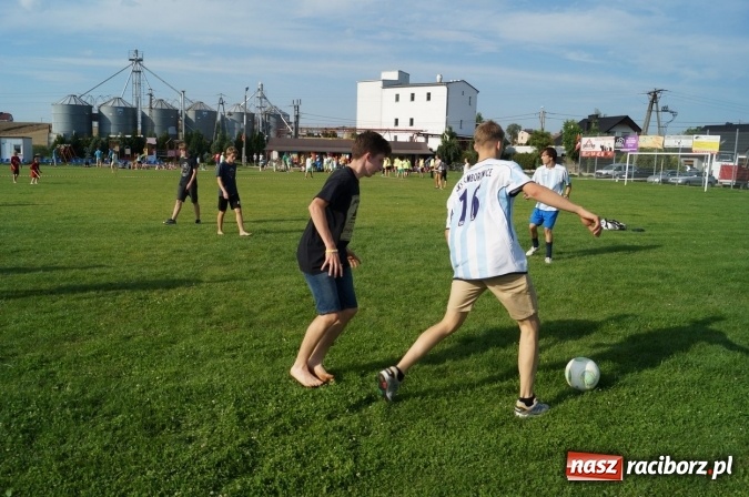 Zdjęcie w galerii na portalu naszraciborz.pl: Samborowice sercem z pielgrzymami z Włoch wiadomości z regionu