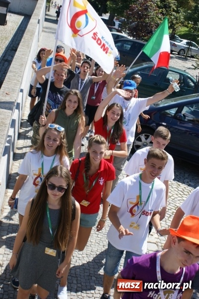 Zdjęcie w galerii na portalu naszraciborz.pl: Samborowice sercem z pielgrzymami z Włoch wiadomości z regionu