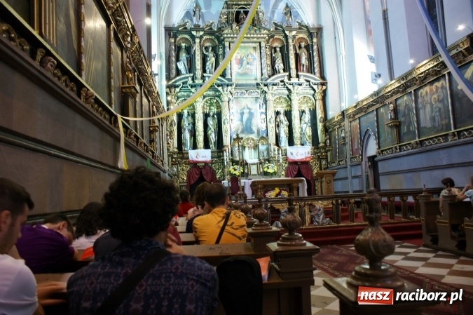 Zdjęcie w galerii na portalu naszraciborz.pl: Samborowice sercem z pielgrzymami z Włoch wiadomości z regionu