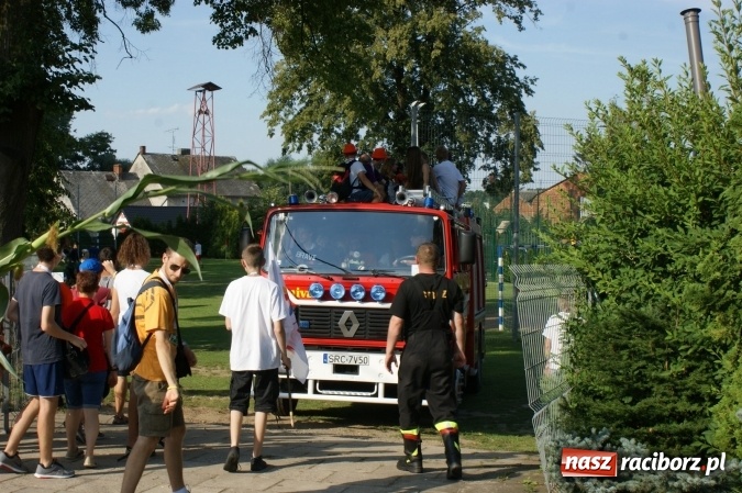 Zdjęcie w galerii na portalu naszraciborz.pl: Samborowice sercem z pielgrzymami z Włoch wiadomości z regionu