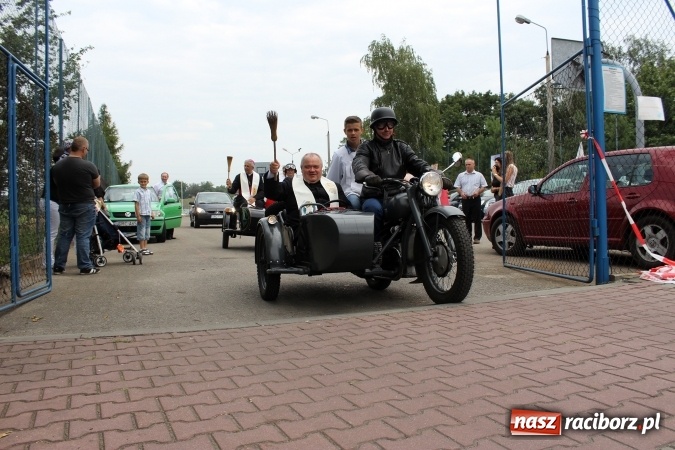 Zdjęcie w galerii na portalu naszraciborz.pl: Korowód motocyklowy w Pogrzebieniu wiadomości z regionu