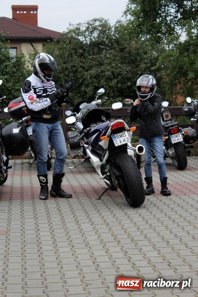 Zdjęcie w galerii na portalu naszraciborz.pl: Korowód motocyklowy w Pogrzebieniu wiadomości z regionu