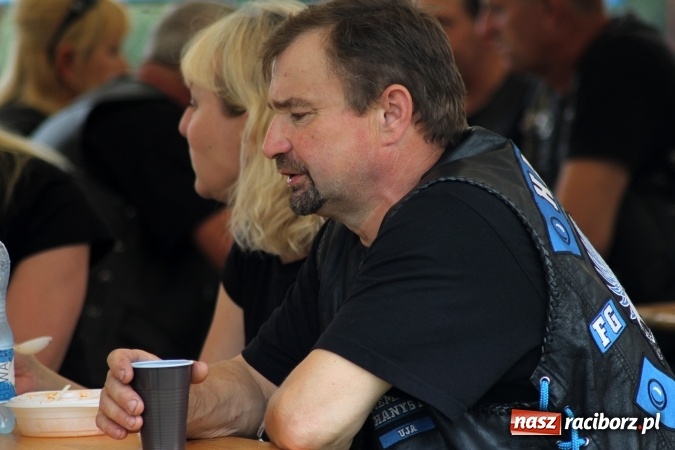 Zdjęcie w galerii na portalu naszraciborz.pl: Korowód motocyklowy w Pogrzebieniu wiadomości z regionu