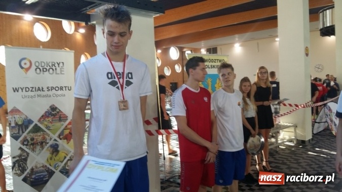 Zdjęcie w galerii na portalu naszraciborz.pl: Pływanie. Medale raciborzan na zakończenie sezonu wiadomości z regionu