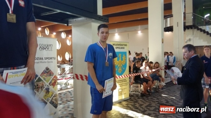 Zdjęcie w galerii na portalu naszraciborz.pl: Pływanie. Medale raciborzan na zakończenie sezonu wiadomości z regionu