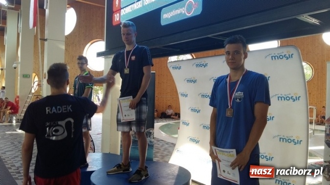 Zdjęcie w galerii na portalu naszraciborz.pl: Pływanie. Medale raciborzan na zakończenie sezonu wiadomości z regionu