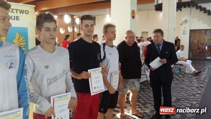 Zdjęcie w galerii na portalu naszraciborz.pl: Pływanie. Medale raciborzan na zakończenie sezonu wiadomości z regionu