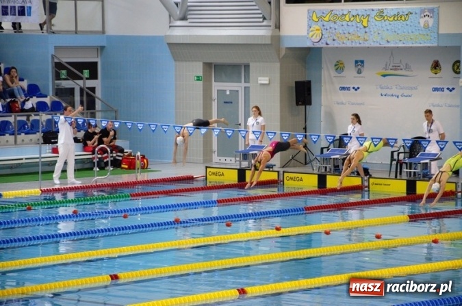 Zdjęcie w galerii na portalu naszraciborz.pl: Pływanie. Medale raciborzan na zakończenie sezonu wiadomości z regionu