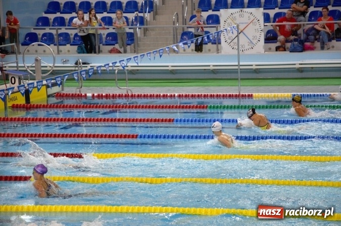 Zdjęcie w galerii na portalu naszraciborz.pl: Pływanie. Medale raciborzan na zakończenie sezonu wiadomości z regionu