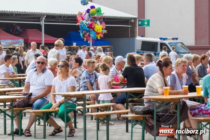 Zdjęcie w galerii na portalu naszraciborz.pl: Światowe Dni Młodzieży. Festyn rodzinny w Pietrowicach Wielkich wiadomości z regionu