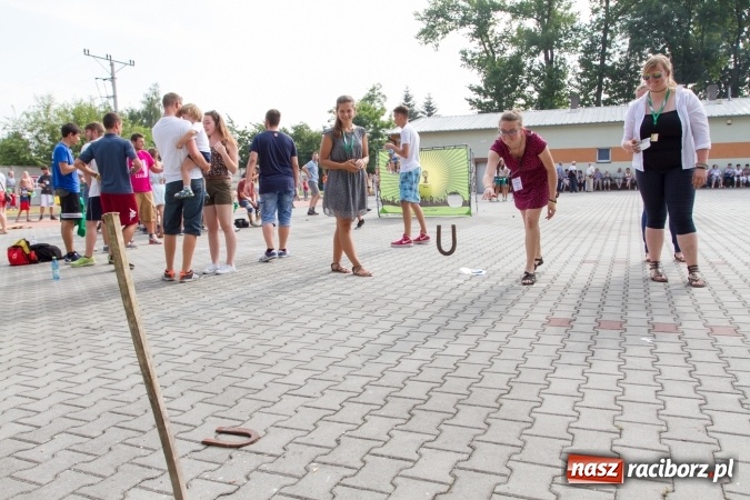 Zdjęcie w galerii na portalu naszraciborz.pl: Światowe Dni Młodzieży. Festyn rodzinny w Pietrowicach Wielkich wiadomości z regionu