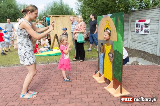 Zdjęcie w galerii na portalu naszraciborz.pl: Światowe Dni Młodzieży. Festyn rodzinny w Pietrowicach Wielkich wiadomości z regionu