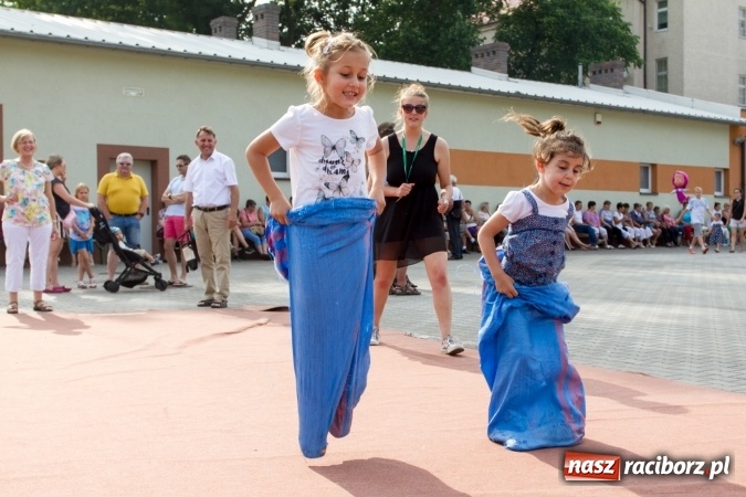 Zdjęcie w galerii na portalu naszraciborz.pl: Światowe Dni Młodzieży. Festyn rodzinny w Pietrowicach Wielkich wiadomości z regionu