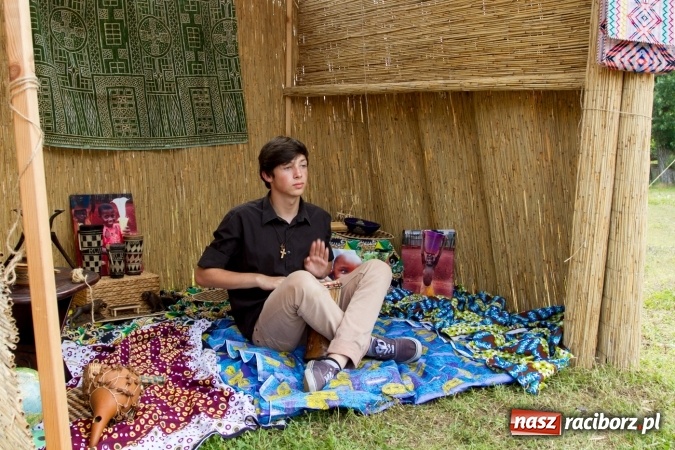 Zdjęcie w galerii na portalu naszraciborz.pl: Światowe Dni Młodzieży. Festyn rodzinny w Pietrowicach Wielkich wiadomości z regionu