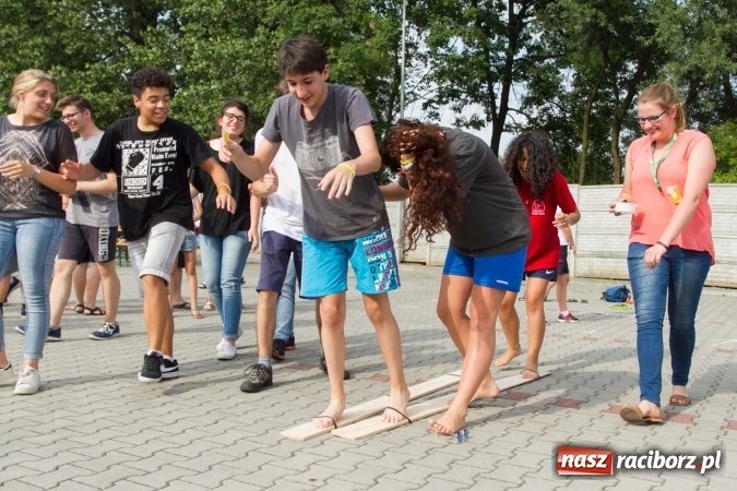Zdjęcie w galerii na portalu naszraciborz.pl: Światowe Dni Młodzieży. Festyn rodzinny w Pietrowicach Wielkich wiadomości z regionu