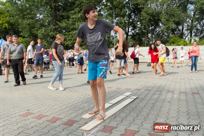 Zdjęcie w galerii na portalu naszraciborz.pl: Światowe Dni Młodzieży. Festyn rodzinny w Pietrowicach Wielkich wiadomości z regionu