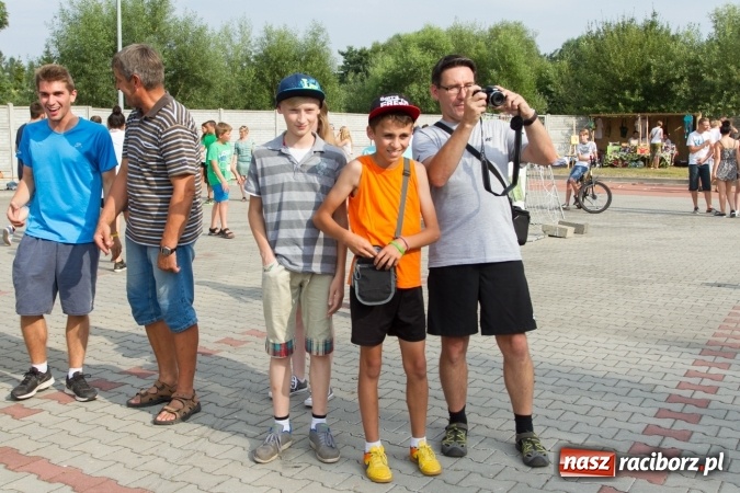 Zdjęcie w galerii na portalu naszraciborz.pl: Światowe Dni Młodzieży. Festyn rodzinny w Pietrowicach Wielkich wiadomości z regionu