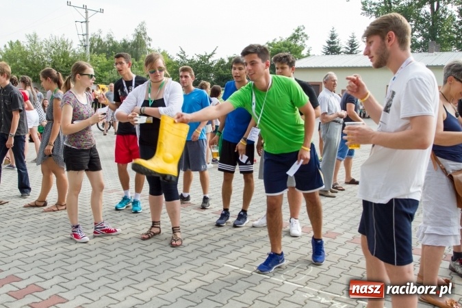 Zdjęcie w galerii na portalu naszraciborz.pl: Światowe Dni Młodzieży. Festyn rodzinny w Pietrowicach Wielkich wiadomości z regionu