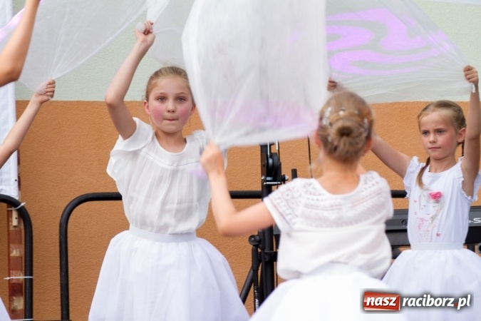 Zdjęcie w galerii na portalu naszraciborz.pl: Światowe Dni Młodzieży. Festyn rodzinny w Pietrowicach Wielkich wiadomości z regionu