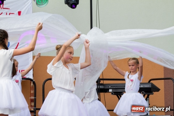 Zdjęcie w galerii na portalu naszraciborz.pl: Światowe Dni Młodzieży. Festyn rodzinny w Pietrowicach Wielkich wiadomości z regionu