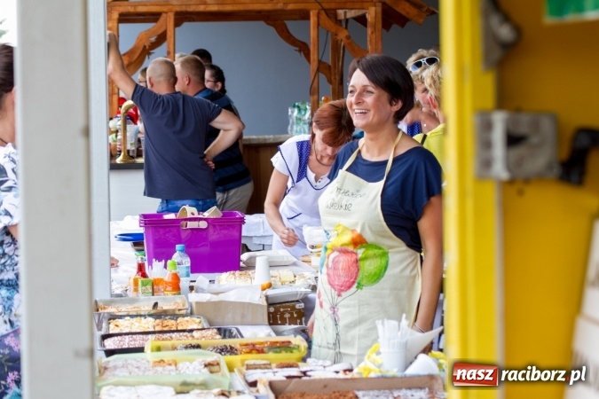 Zdjęcie w galerii na portalu naszraciborz.pl: Światowe Dni Młodzieży. Festyn rodzinny w Pietrowicach Wielkich wiadomości z regionu