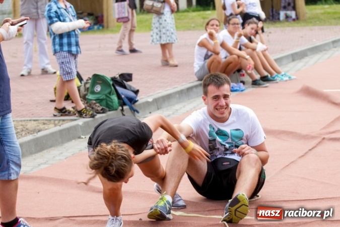 Zdjęcie w galerii na portalu naszraciborz.pl: Światowe Dni Młodzieży. Festyn rodzinny w Pietrowicach Wielkich wiadomości z regionu