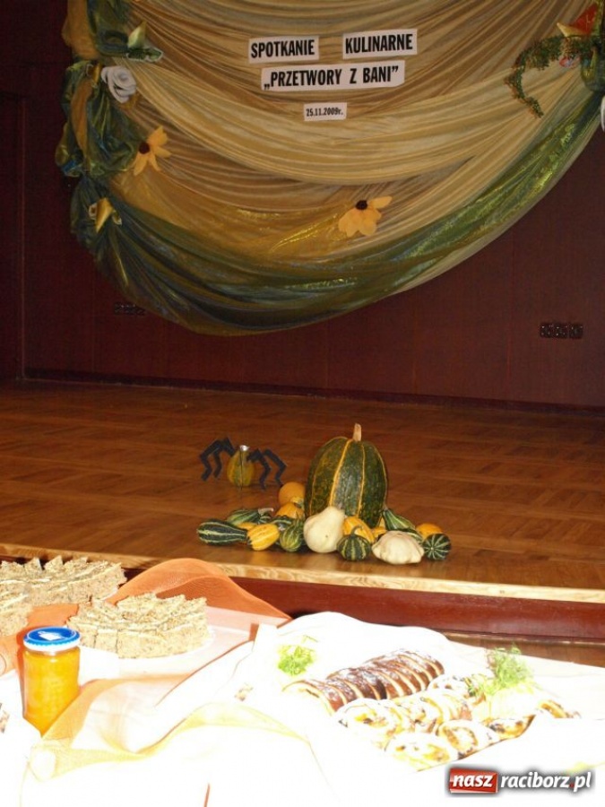 Zdjęcie w galerii na portalu naszraciborz.pl: Spotkanie kulinarne Przetwory z bani wiadomości z regionu
