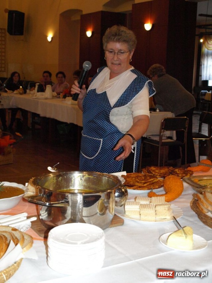 Zdjęcie w galerii na portalu naszraciborz.pl: Spotkanie kulinarne Przetwory z bani wiadomości z regionu