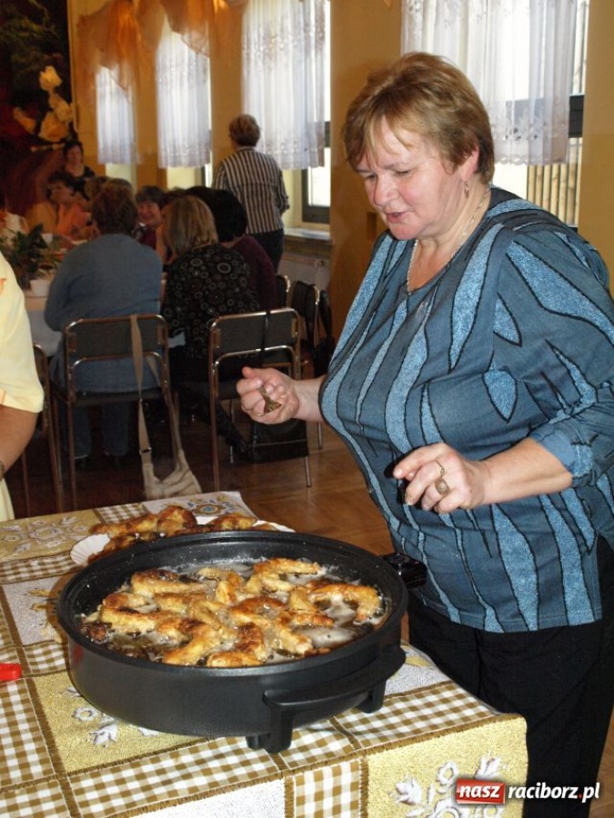 Zdjęcie w galerii na portalu naszraciborz.pl: Spotkanie kulinarne Przetwory z bani wiadomości z regionu