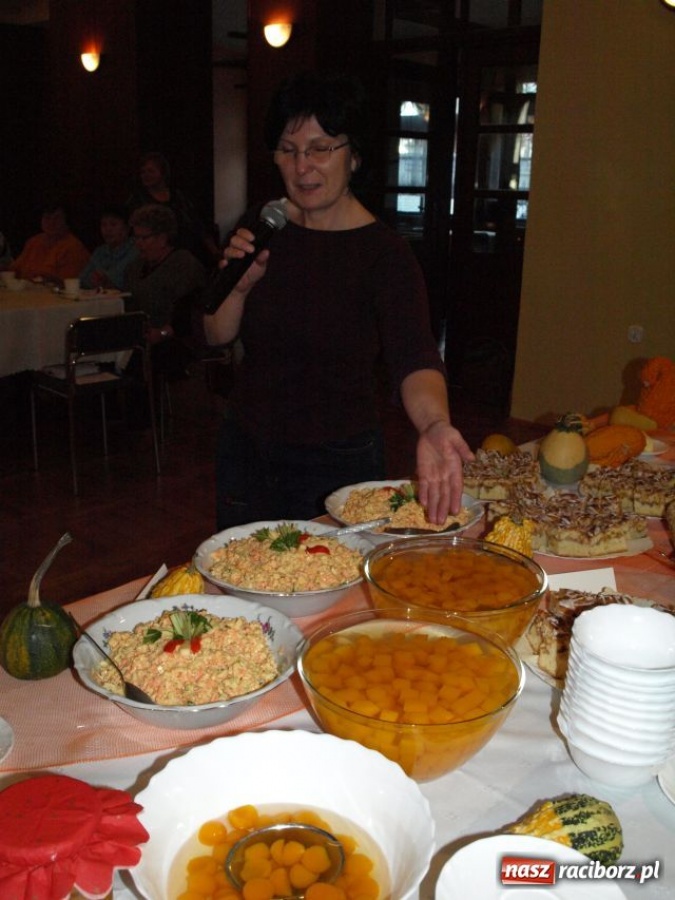 Zdjęcie w galerii na portalu naszraciborz.pl: Spotkanie kulinarne Przetwory z bani wiadomości z regionu