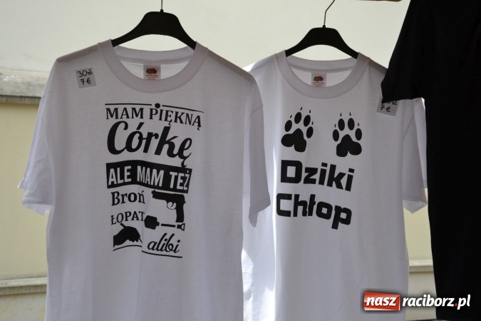 Zdjęcie w galerii na portalu naszraciborz.pl: Światowe Dni Młodzieży na Zamku Piastowskim w Raciborzu - koncertowały Armia Dzieci i Przecinek  wiadomości z regionu