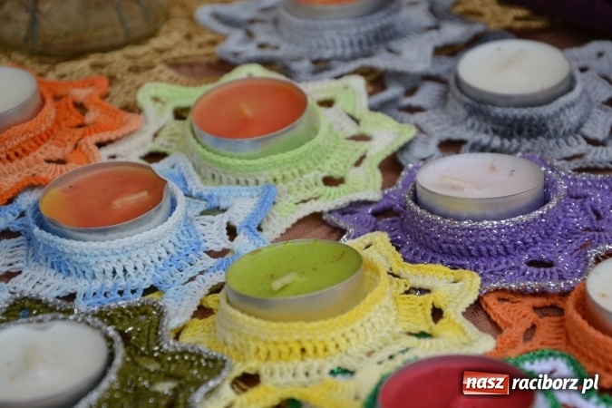 Zdjęcie w galerii na portalu naszraciborz.pl: Światowe Dni Młodzieży na Zamku Piastowskim w Raciborzu - koncertowały Armia Dzieci i Przecinek  wiadomości z regionu