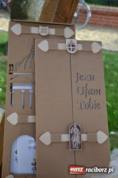 Zdjęcie w galerii na portalu naszraciborz.pl: Światowe Dni Młodzieży na Zamku Piastowskim w Raciborzu - koncertowały Armia Dzieci i Przecinek  wiadomości z regionu