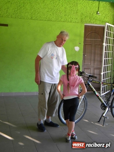 Zdjęcie w galerii na portalu naszraciborz.pl: Rowerem przez świat - River Strzelecki w Rudzie Kozielskiej wiadomości z regionu