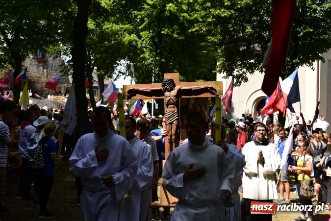 Zdjęcie w galerii na portalu naszraciborz.pl: Dzień Wspólnoty na Górze Św. Anny i spotkanie w Opolu wiadomości z regionu