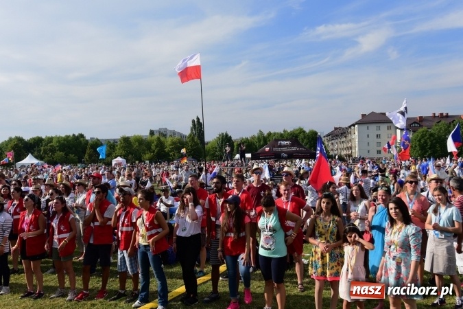 Zdjęcie w galerii na portalu naszraciborz.pl: Dzień Wspólnoty na Górze Św. Anny i spotkanie w Opolu wiadomości z regionu