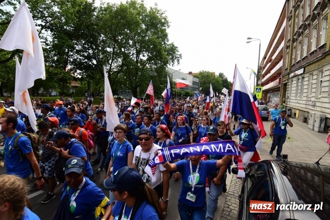 Zdjęcie w galerii na portalu naszraciborz.pl: Dzień Wspólnoty na Górze Św. Anny i spotkanie w Opolu wiadomości z regionu