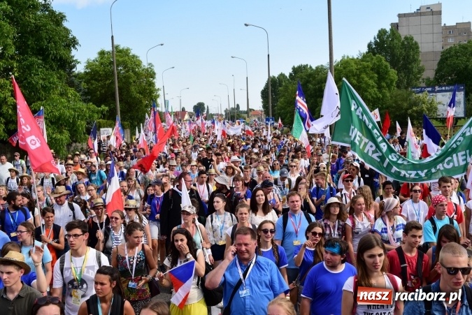 Zdjęcie w galerii na portalu naszraciborz.pl: Dzień Wspólnoty na Górze Św. Anny i spotkanie w Opolu wiadomości z regionu