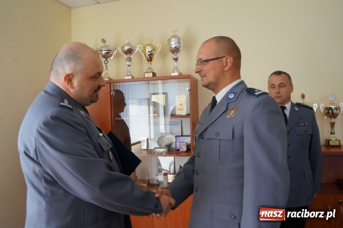 Zdjęcie w galerii na portalu naszraciborz.pl: Wprowadzenie I Zastępcy Komendanta Powiatowego Policji w Raciborzu  wiadomości z regionu
