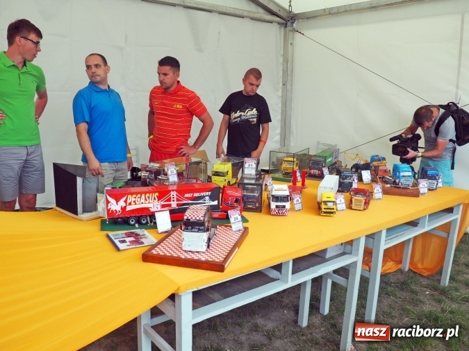 Zdjęcie w galerii na portalu naszraciborz.pl: Tłumy na zlocie Master Truck 2016 wiadomości z regionu