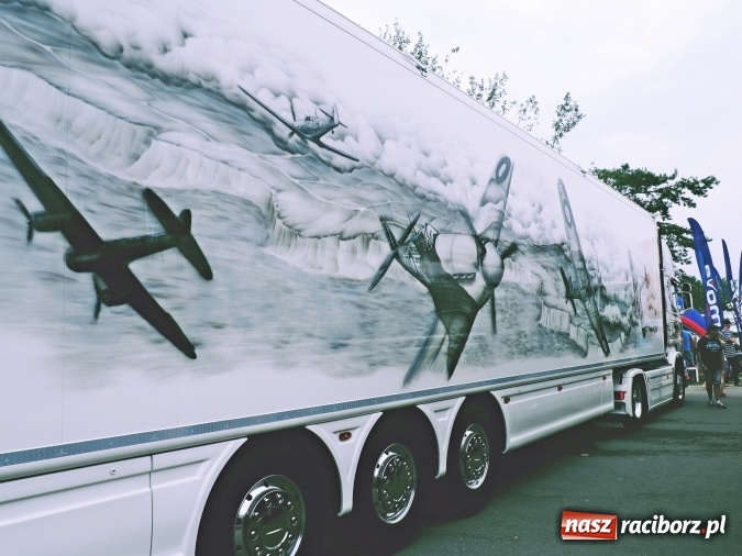 Zdjęcie w galerii na portalu naszraciborz.pl: Tłumy na zlocie Master Truck 2016 wiadomości z regionu