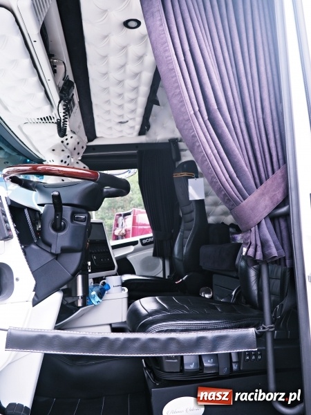 Zdjęcie w galerii na portalu naszraciborz.pl: Tłumy na zlocie Master Truck 2016 wiadomości z regionu