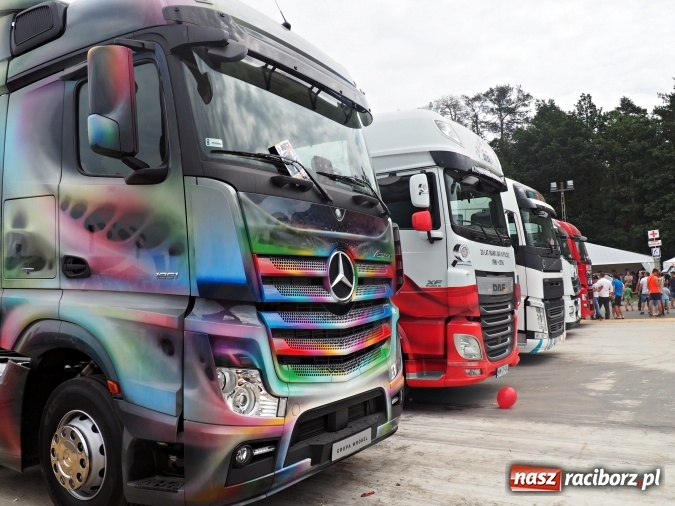 Zdjęcie w galerii na portalu naszraciborz.pl: Tłumy na zlocie Master Truck 2016 wiadomości z regionu